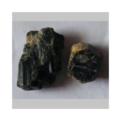 natural sapphire pieces