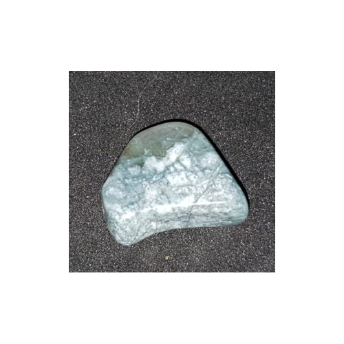 hackmanite tumble stone