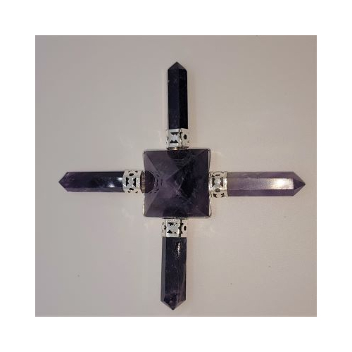 amethyst generator four points around a pyramid with white metal connections