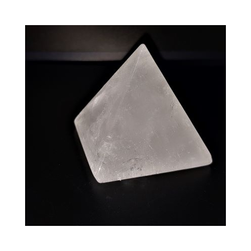 large quartz pyramid second side 1
