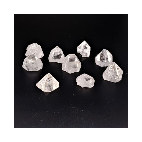 small apophyllite pyramids 1 top view