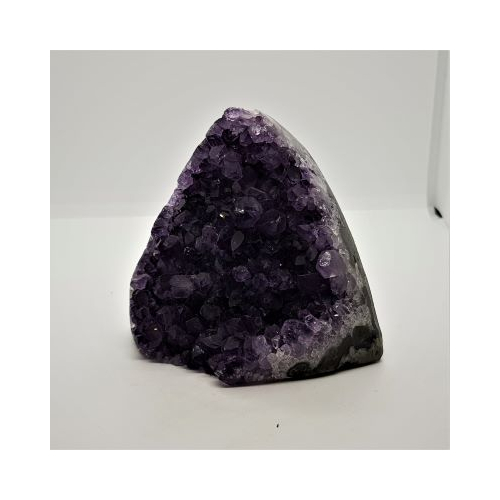 small AAA grade uraguyan amethyst cave 1