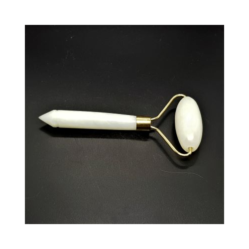 jade facial roller with pointed jade handle