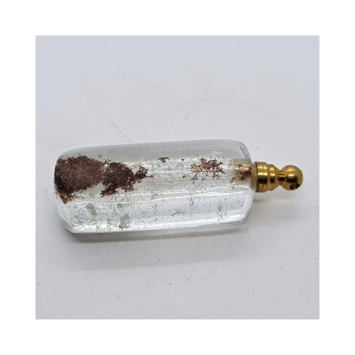 small included quartz perfume bottle 3 reverse side