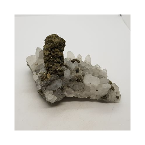 chalcopyrite on quartz 1