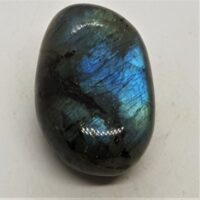 labradorite small pebble blue flash 1