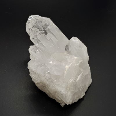 medium size quartz cluster 1 side view