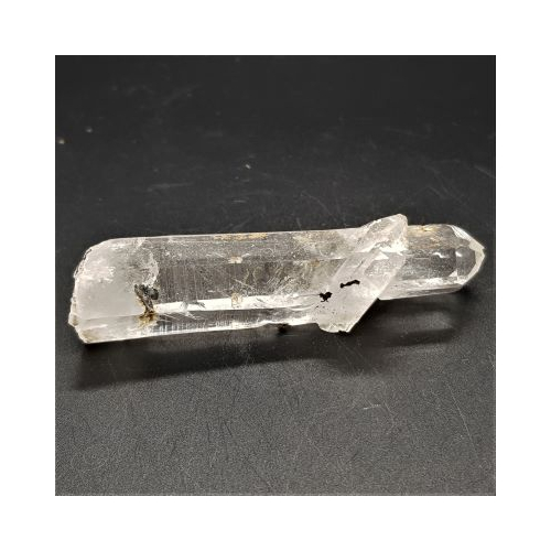 small gorama quartz point 3