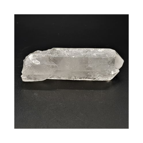 medium quartz twinned point 5 reverse side