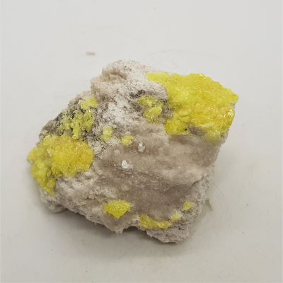natural sulphur on matrix 2