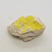 natural sulphur on matrix 3