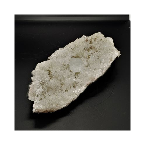 apophyllite cluster 2