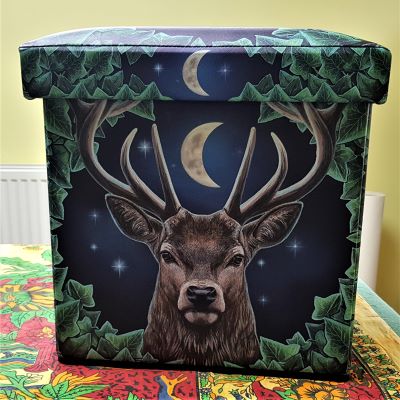 box stool Stag in the moonlight design
