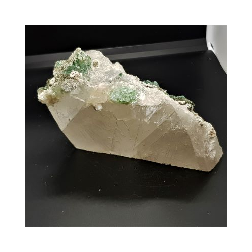 natural calcite green apophyllite and stilbite 2