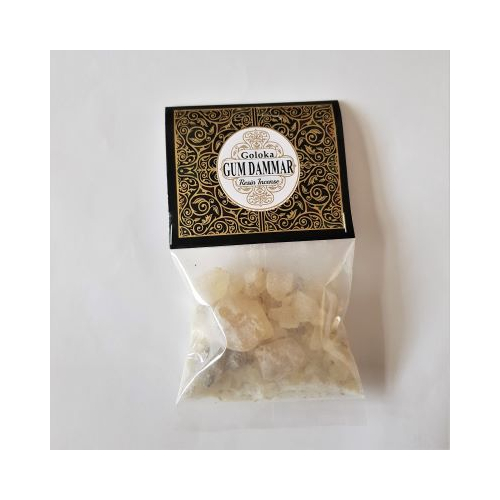 pack of dammar gum resin