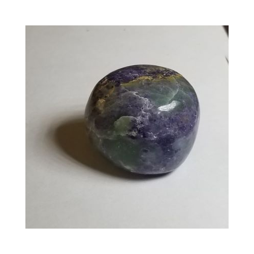 fluorite and serpentine tumblestone
