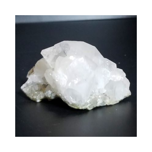 apophyllite cluster small 1